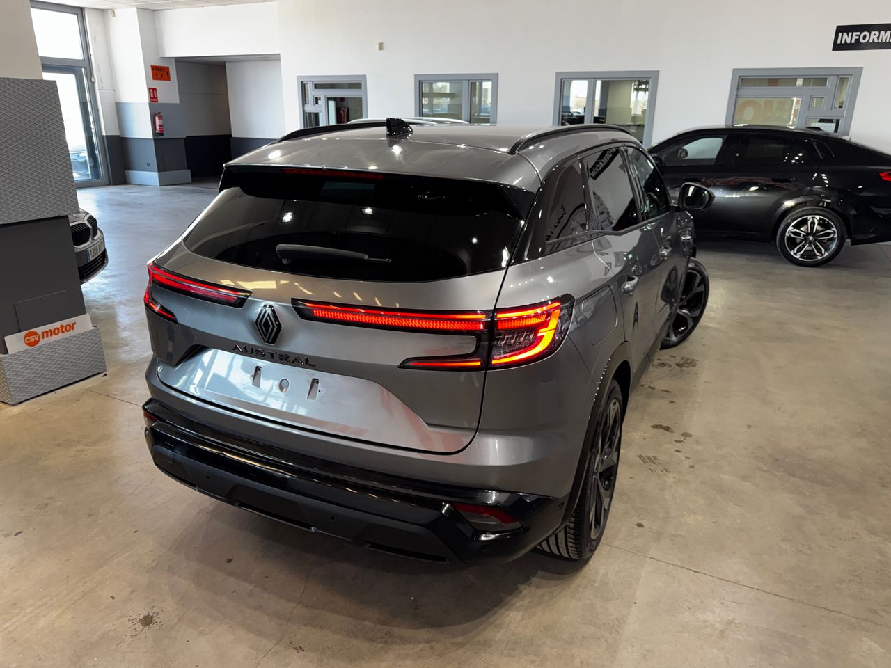 Renault Austral 1.3MHEV 160CV SPIRIT ALPINE - Foto 9