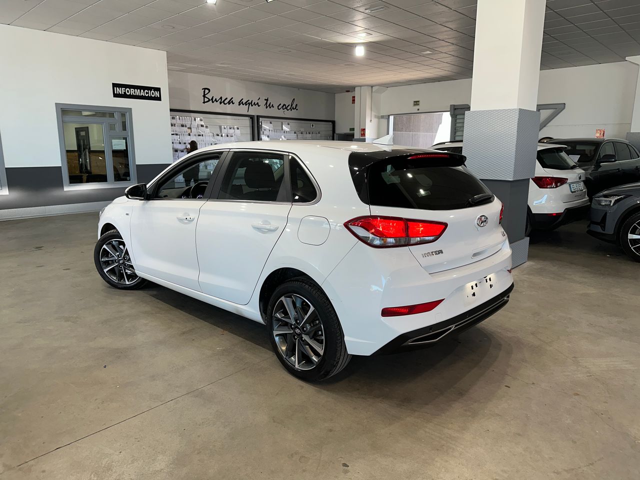 Hyundai i30 1.0T-GDI 120CV CREATIVE AUTOMATICO BERLINA - Foto 6