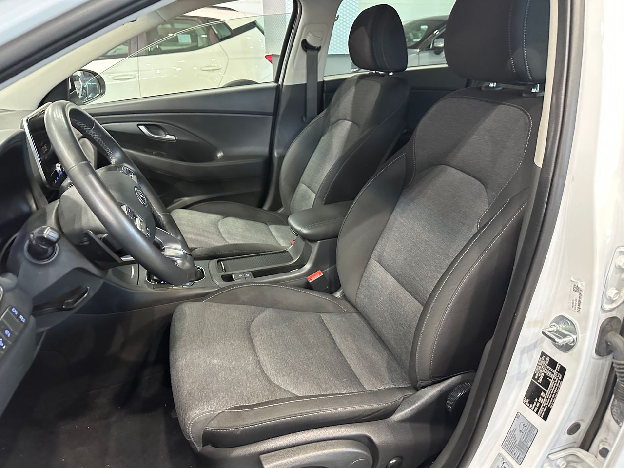 Hyundai i30 1.0T-GDI 120CV CREATIVE AUTOMATICO BERLINA - Foto 10