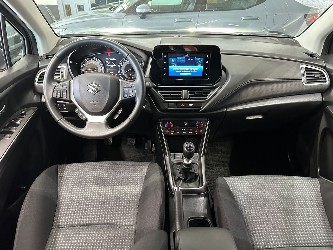 Suzuki SCross 1.5MHEV 129CV S2 - Foto 11