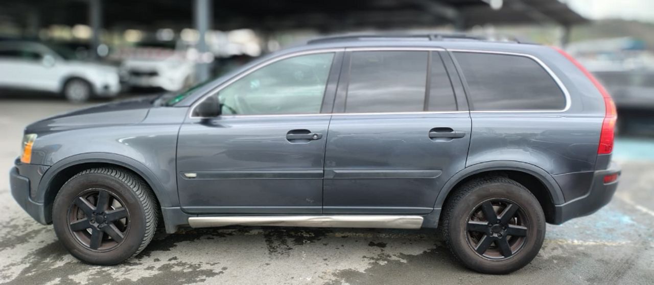 Volvo XC90 2.4d 185 CV - Foto 4