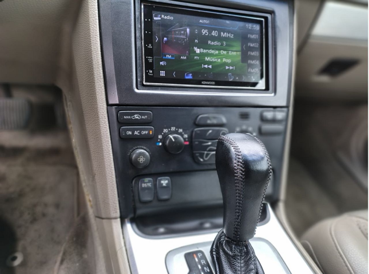 Volvo XC90 2.4d 185 CV - Foto 8