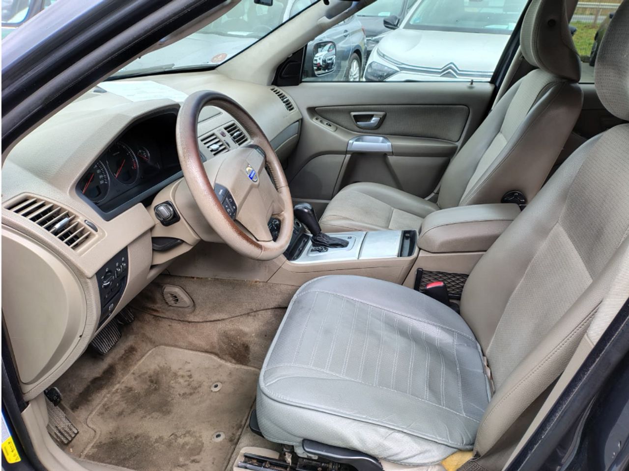 Volvo XC90 2.4d 185 CV - Foto 13