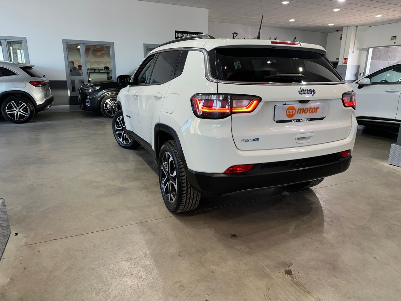 Jeep Compass 1.3PHEV 190CV 4XE LIMITED - Foto 9