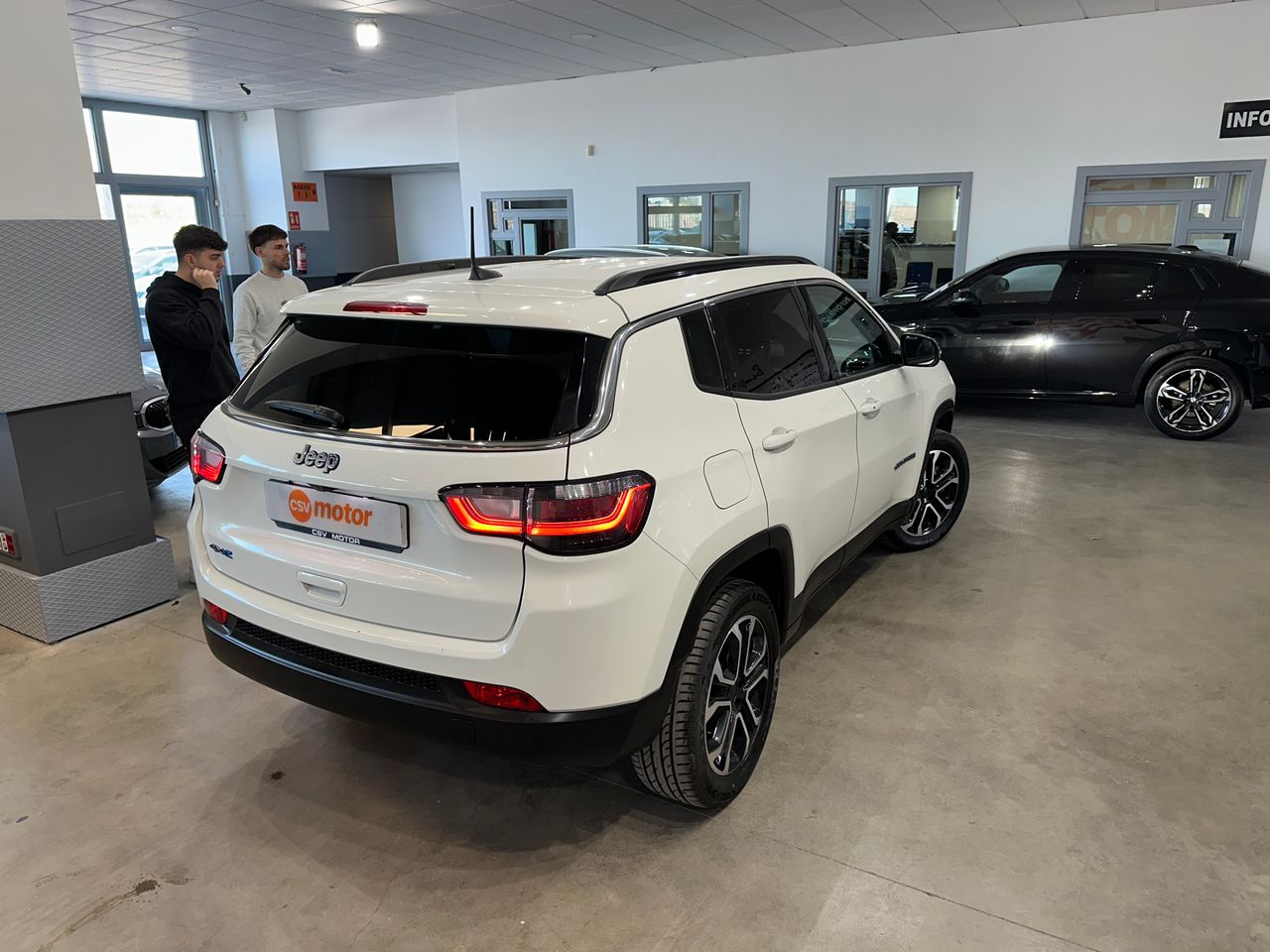 Jeep Compass 1.3PHEV 190CV 4XE LIMITED - Foto 11