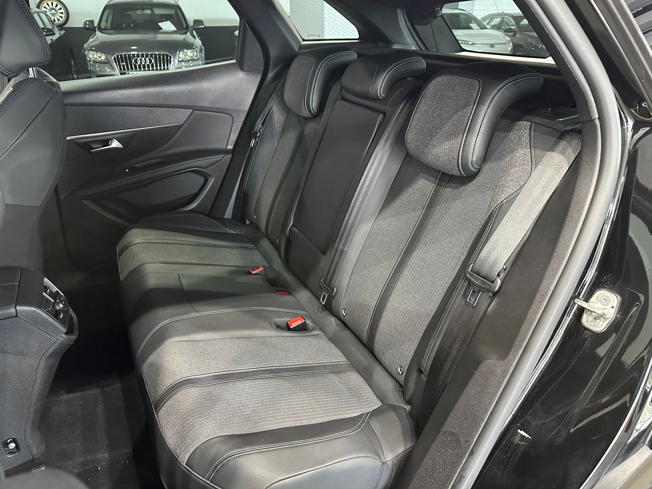 Peugeot 3008 Hybrid 1.6HYBRID 225CV ALLURE PACK - Foto 11