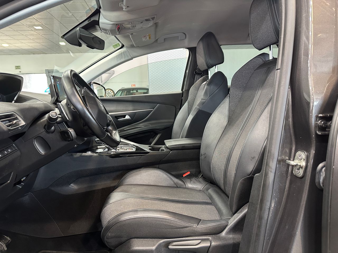 Peugeot 3008 Hybrid 1.6HYBRID 225CV ALLURE EAT8 - Foto 7