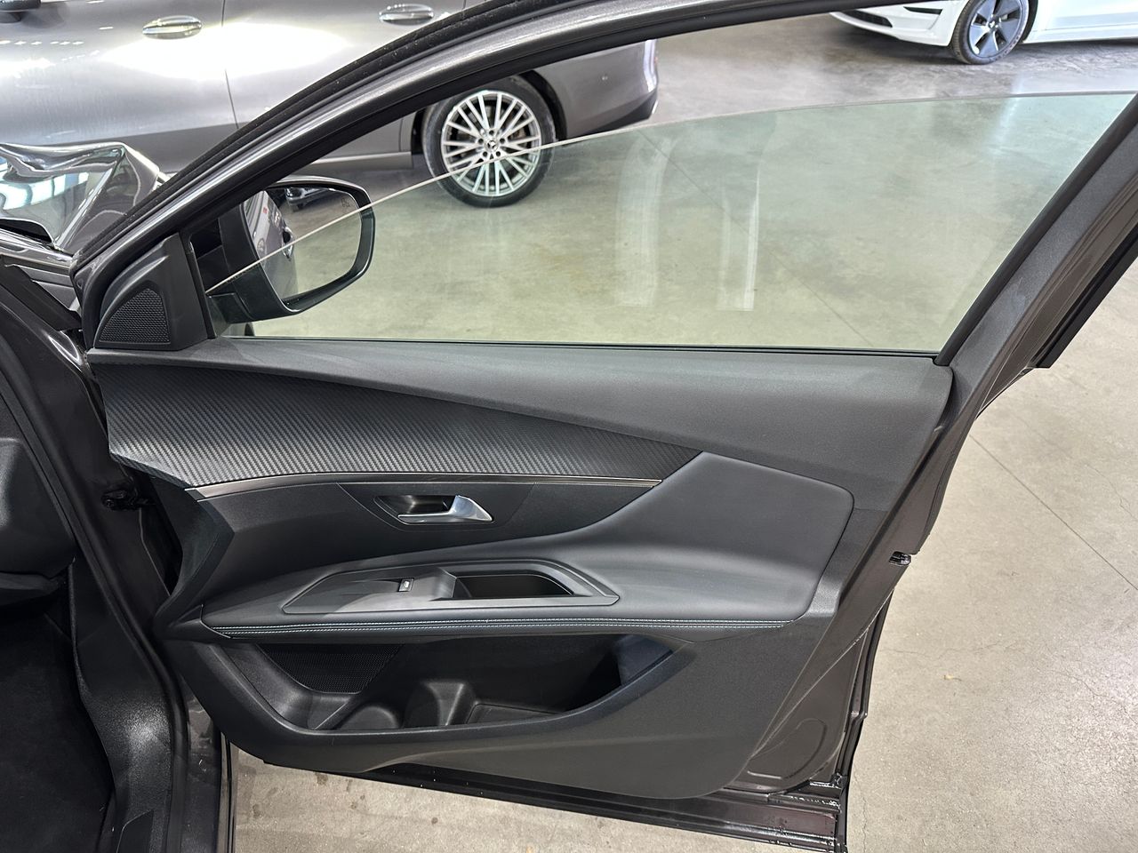 Peugeot 3008 Hybrid 1.6HYBRID 225CV ALLURE EAT8 - Foto 12