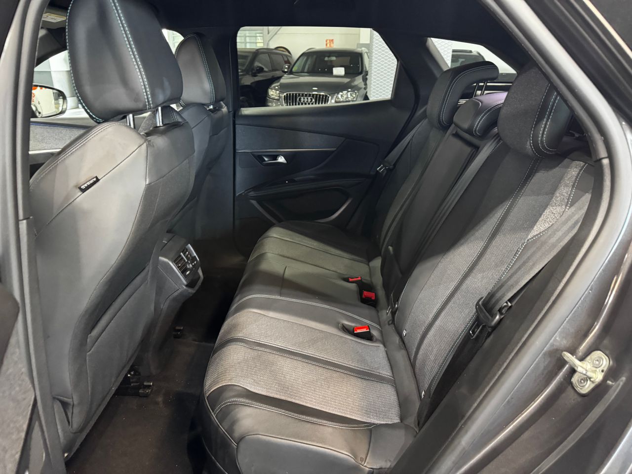 Peugeot 3008 Hybrid 1.6HYBRID 225CV ALLURE PACK - Foto 11