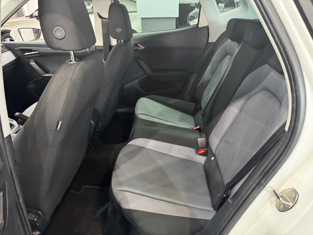 Seat Arona 1.6 TDI 95CV STYLE ECOMOTIVE SUV - Foto 11