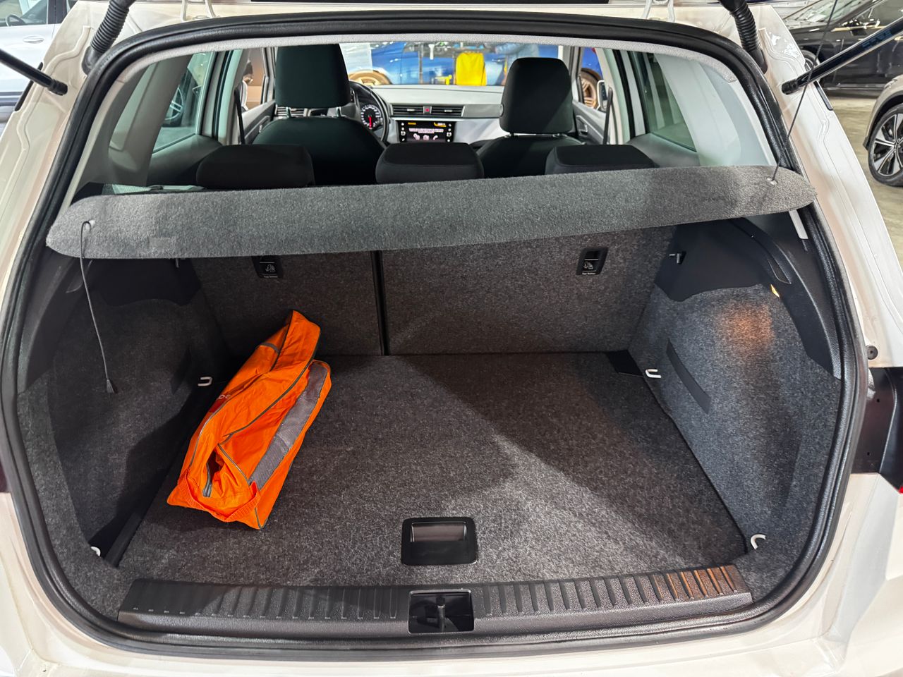 Seat Arona 1.6 TDI 95CV STYLE ECOMOTIVE SUV - Foto 9