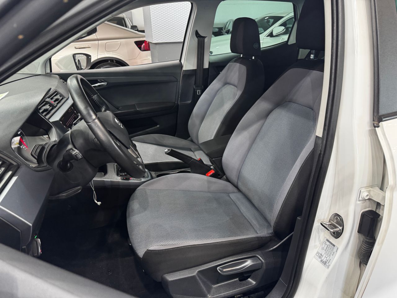 Seat Arona 1.6 TDI 95CV STYLE ECOMOTIVE SUV - Foto 10