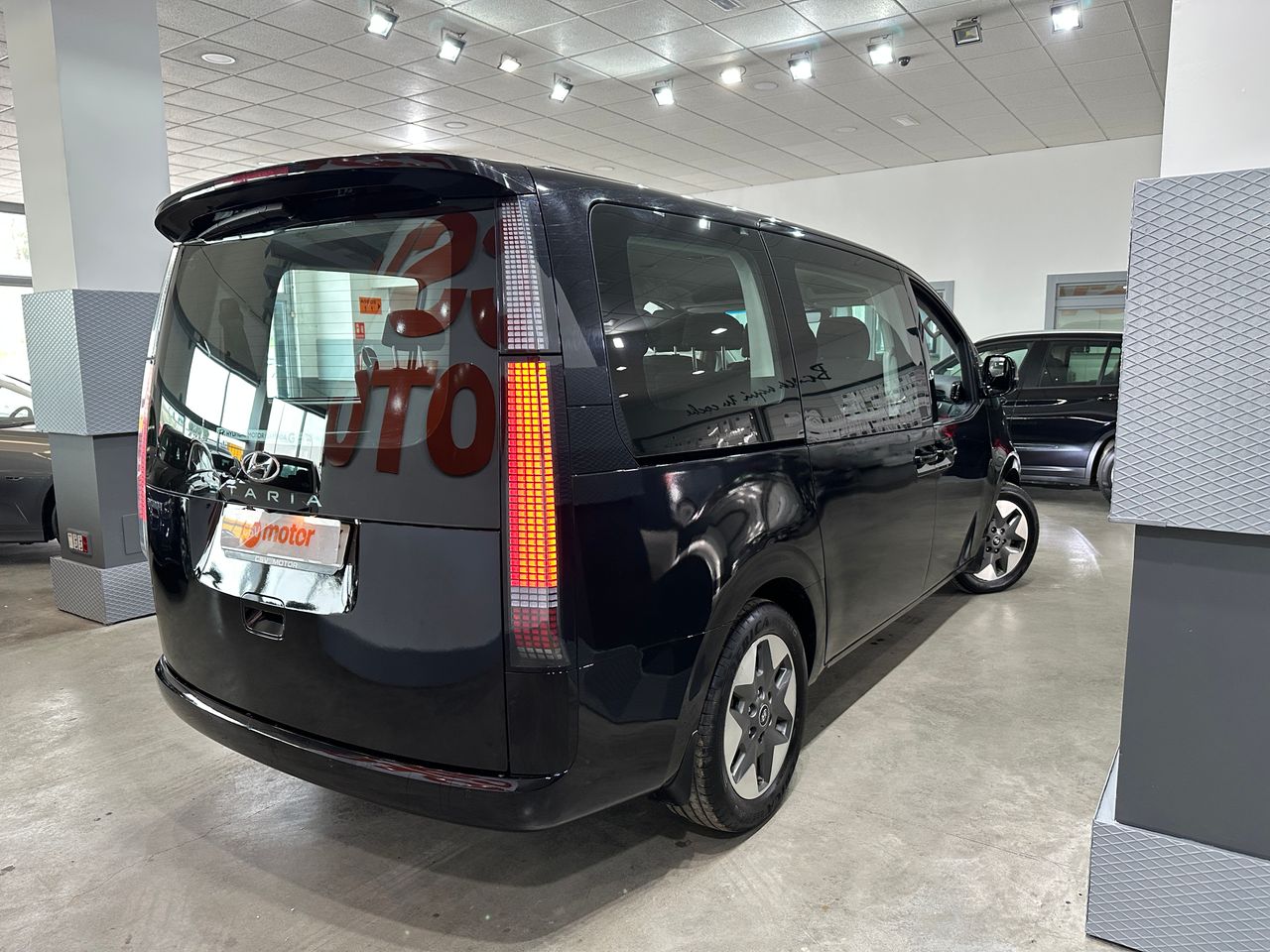 Hyundai Staria 2.2CRDI 170CV MAXX - Foto 7