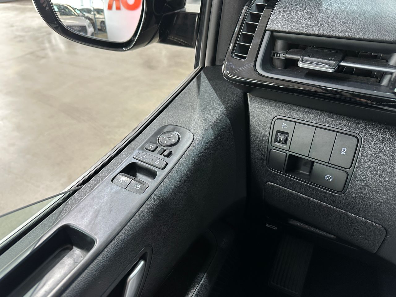 Hyundai Staria 2.2CRDI 170CV MAXX - Foto 15