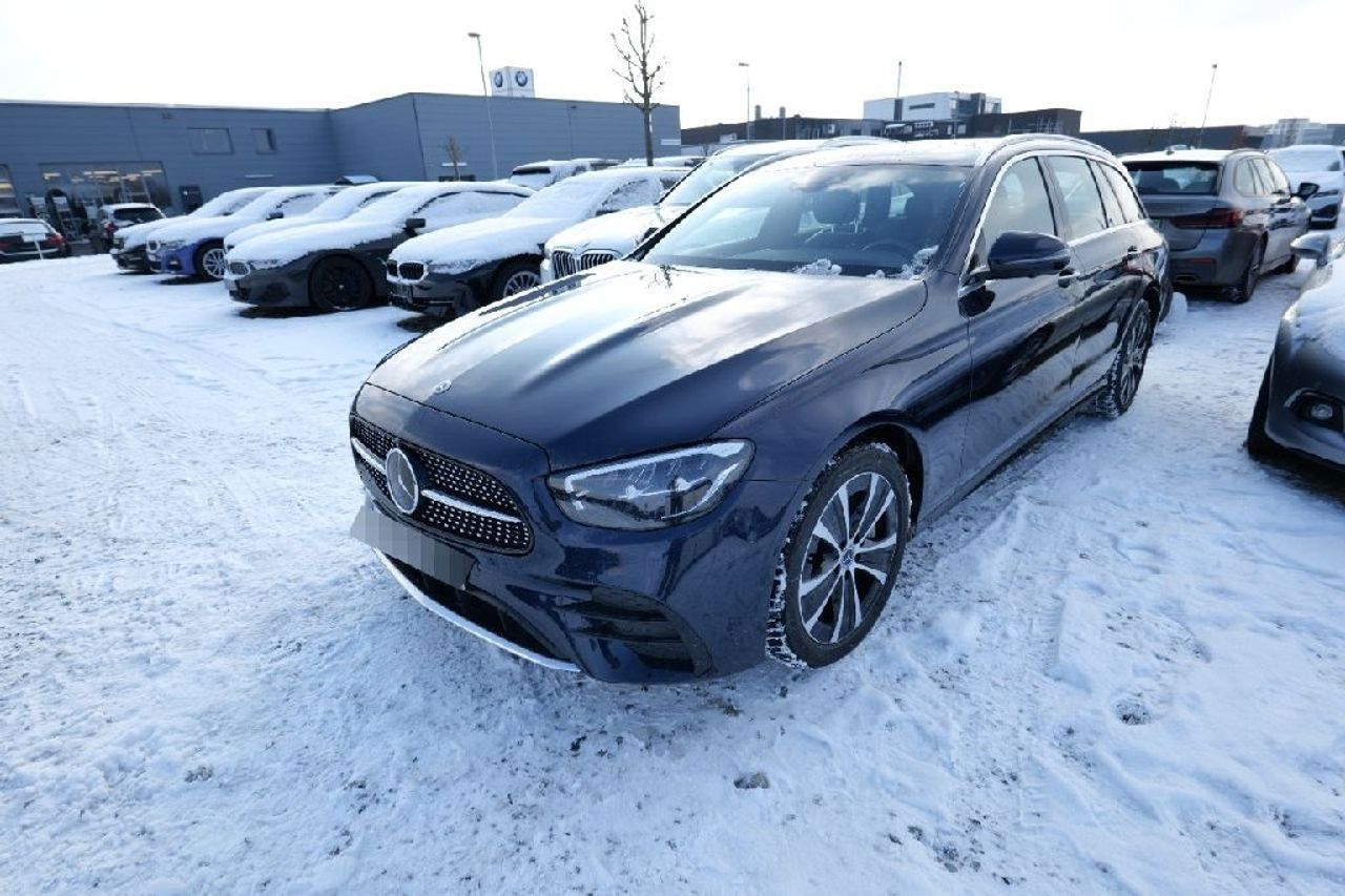 Mercedes Clase E E 300 DE 306CV AMG LINE FAMILIAR - Foto 3