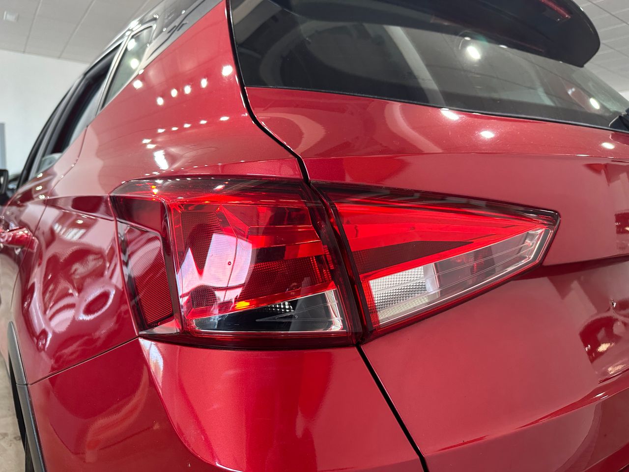 Seat Arona 1.0 TSI 115CV BVA7 STYLE BUSINESS SUV - Foto 23