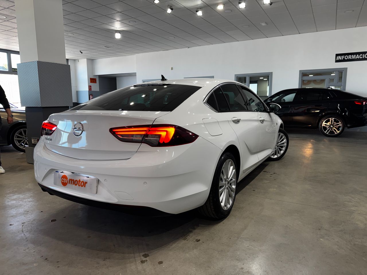 Opel Insignia  Grand Sport Innovation 1.6 CDTi Start & Stop 100 kW (136 CV) AT6 1.6 CDTI 136CV TD INNOVATION AUTO BERLINA - Foto 7