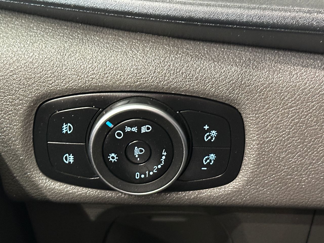 Ford Transit Custom 2.0 ECOBLUE 130CV L1H1 TREND - Foto 18