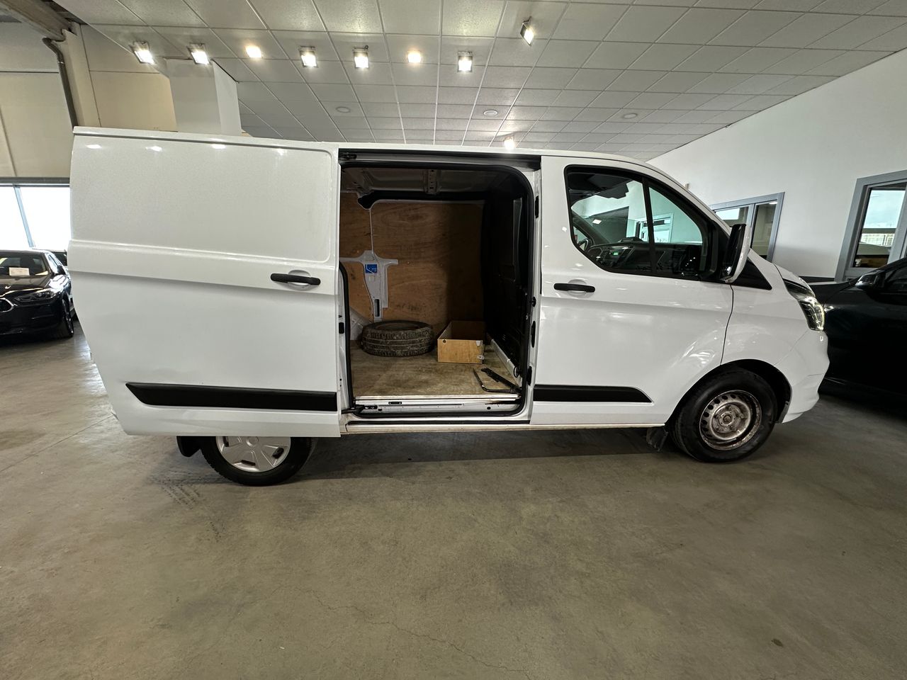 Ford Transit Custom 2.0 ECOBLUE 130CV L1H1 TREND - Foto 11