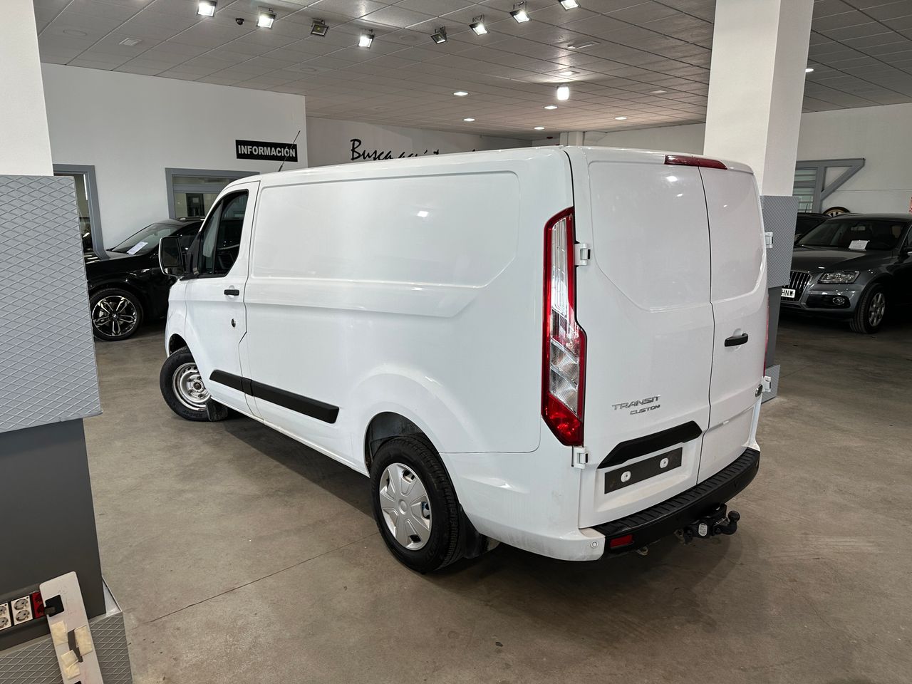 Ford Transit Custom 2.0 ECOBLUE 130CV L1H1 TREND - Foto 6