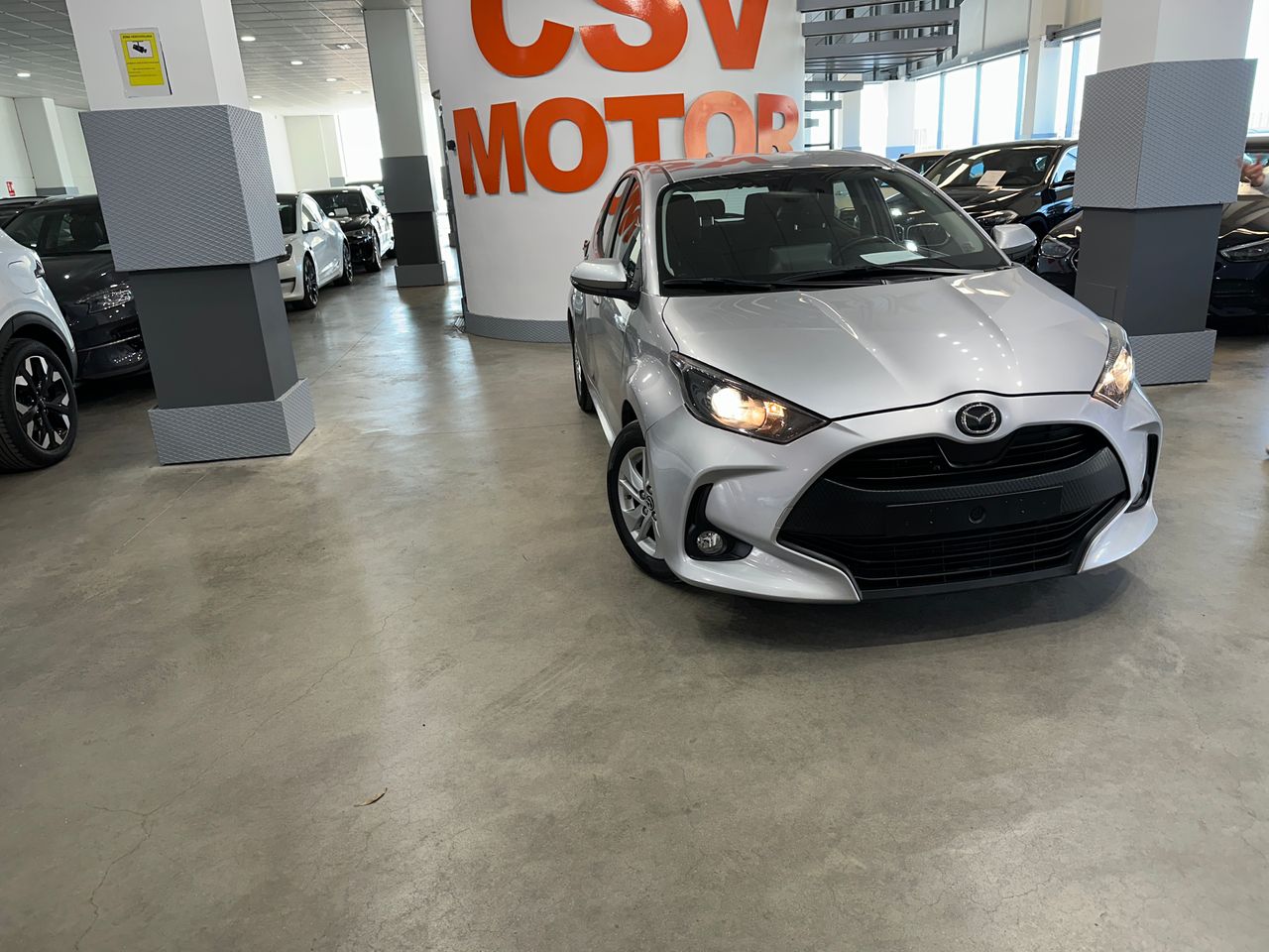 Mazda 2 1.5CVT 116CV CENTRELINE - Foto 6