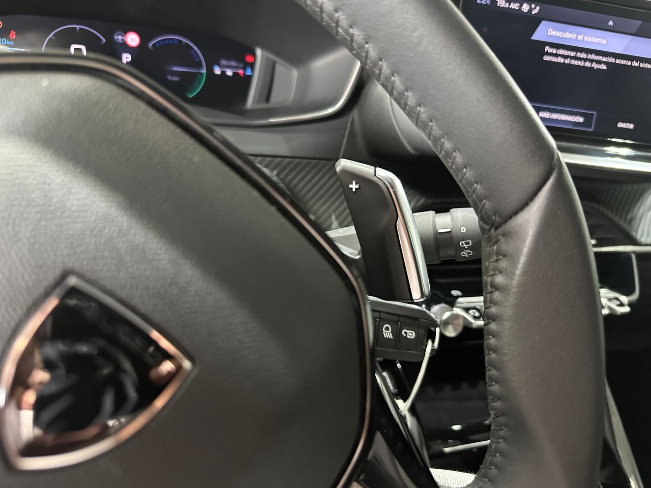 Peugeot 208 1.2G 100CV ALLURE BERLINA - Foto 18