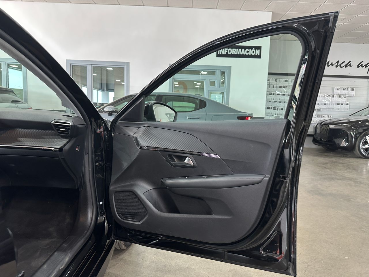 Peugeot 208 1.2G 100CV ALLURE BERLINA - Foto 28