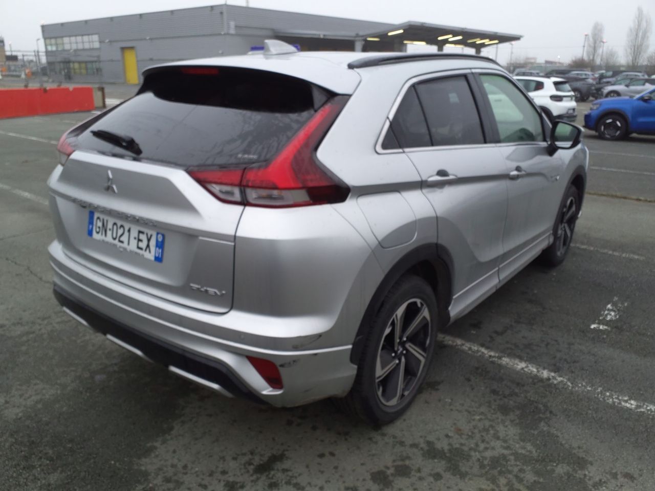 Mitsubishi Eclipse Cross 2.4PHEV 188CV KAITEKI 4WD - Foto 5