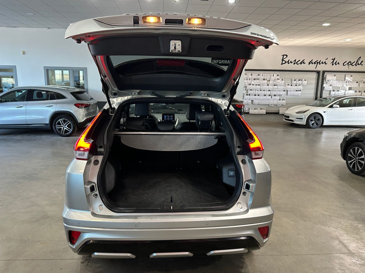 Mitsubishi Eclipse Cross 2.4PHEV 188CV KAITEKI 4WD - Foto 8