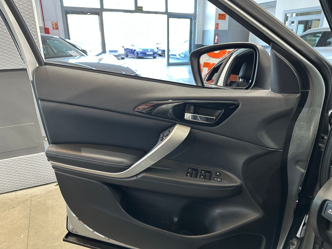 Mitsubishi Eclipse Cross 2.4PHEV 188CV KAITEKI 4WD - Foto 11