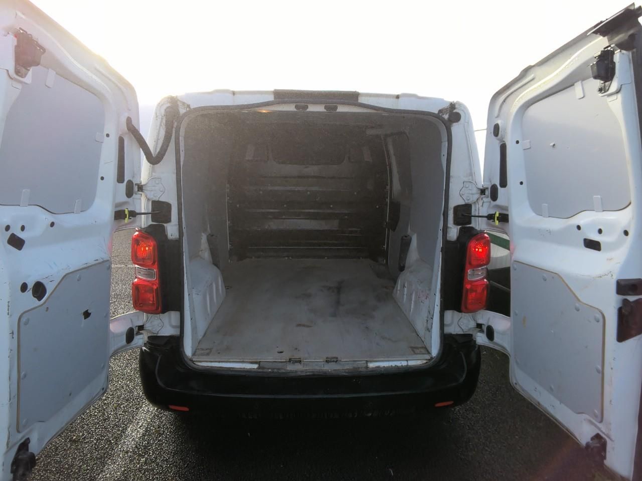 Peugeot Expert 1.5 BLUEHDI 120CV PREMIUM COMPACT - Foto 6