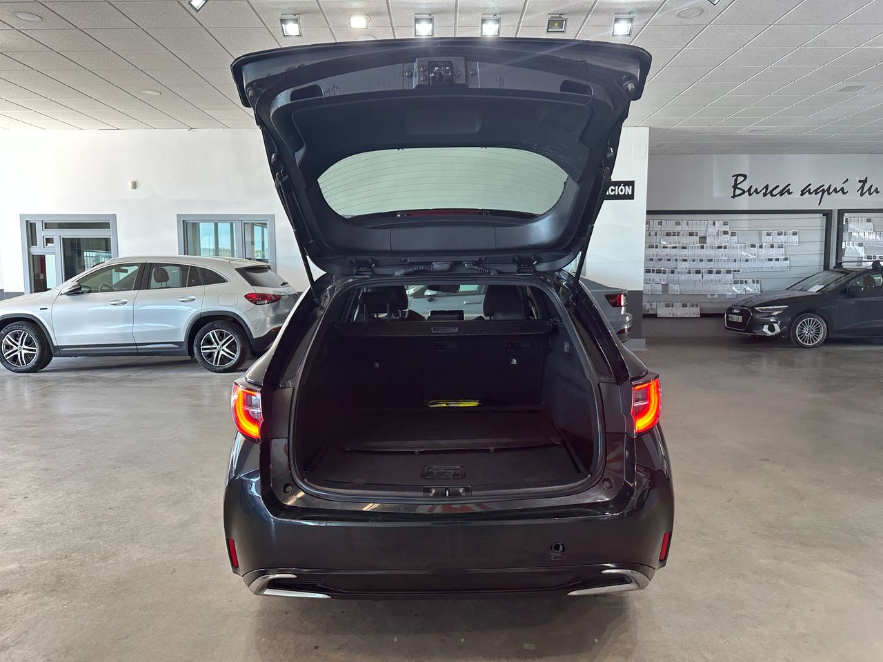 Suzuki Swace 1.8HEV 140CV GLE FAMILIAR - Foto 9