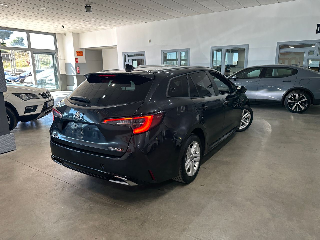 Suzuki Swace 1.8HEV 140CV GLE FAMILIAR - Foto 7