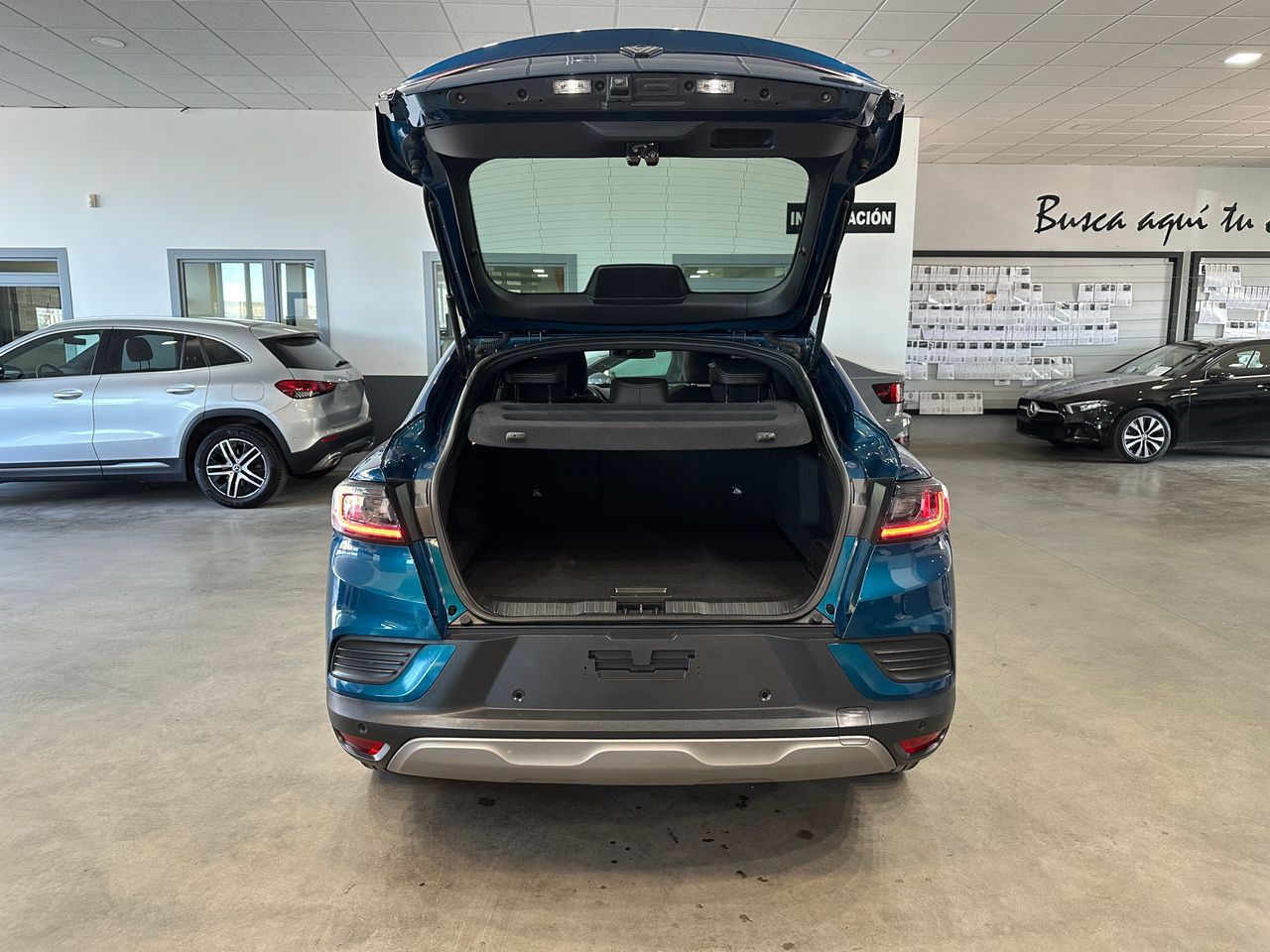 Renault Arkana 1.6HEV 145CV TECHNO - Foto 9