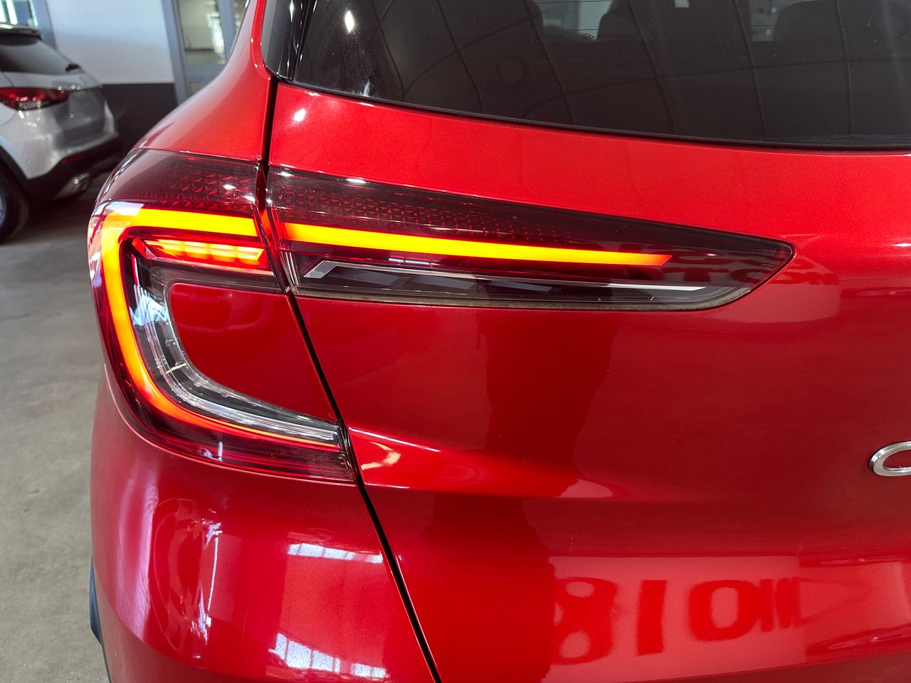 Renault Captur 1.6PHEV 160CV TECHNO - Foto 27