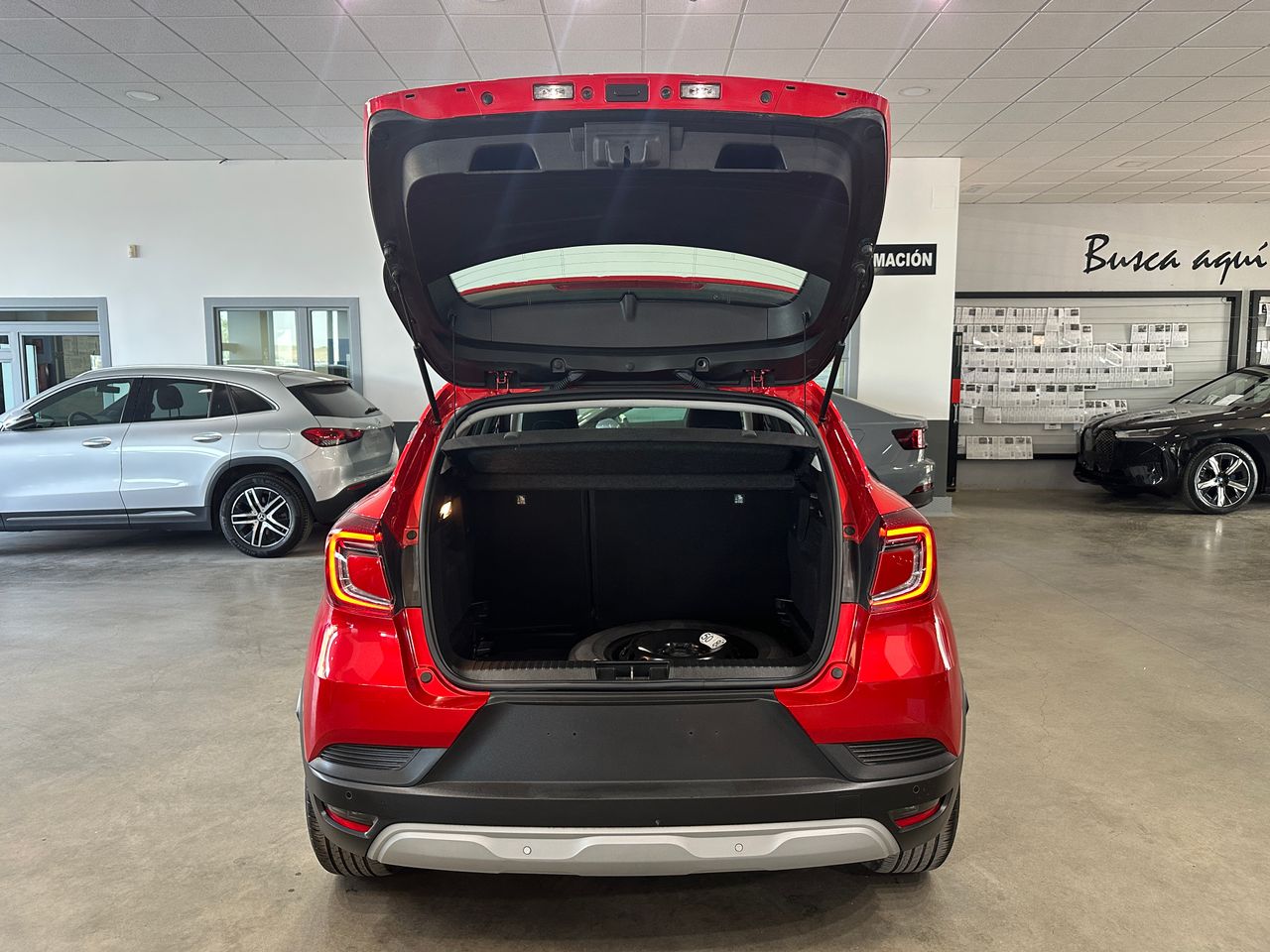 Renault Captur 1.6PHEV 160CV TECHNO - Foto 9