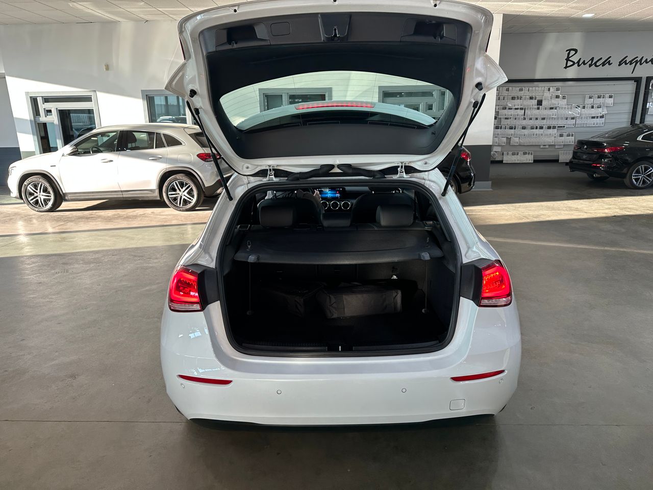 Mercedes Clase A 250E 218CV BUSINESS COMPACTO - Foto 8