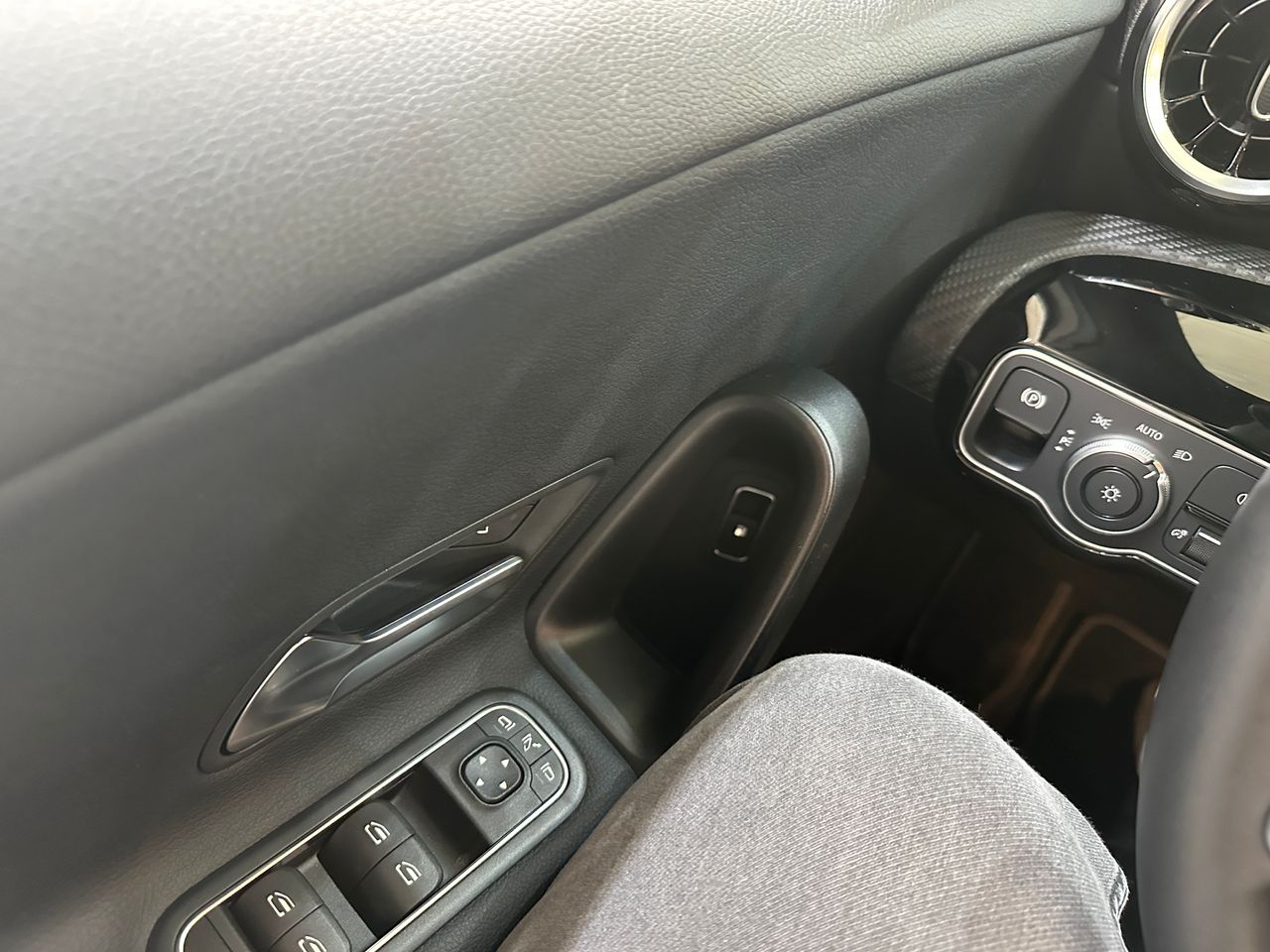 Mercedes Clase A 250E 218CV BUSINESS COMPACTO - Foto 18