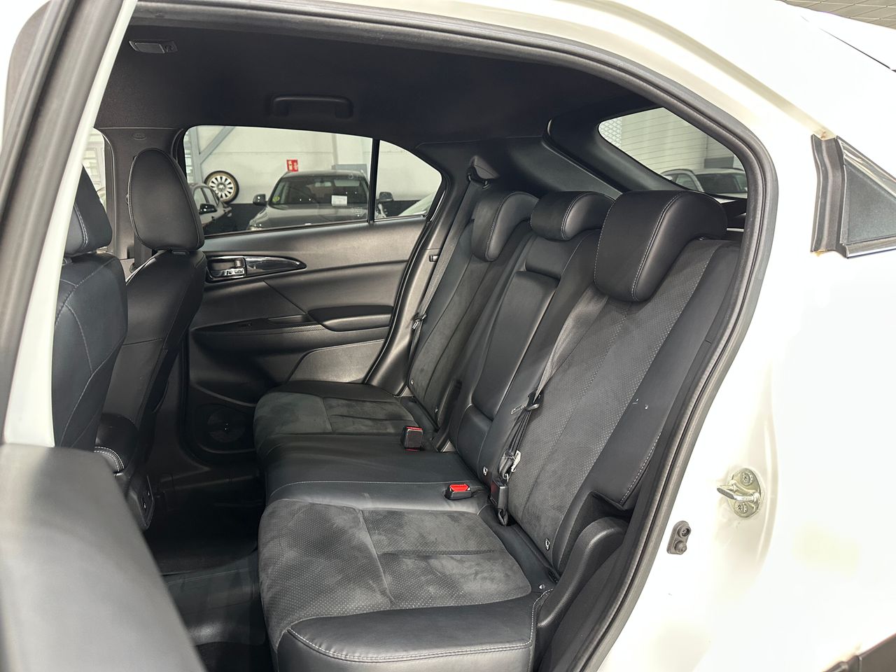 Mitsubishi Eclipse Cross 2.4PHEV 188CV KAITEKI 4WD - Foto 11