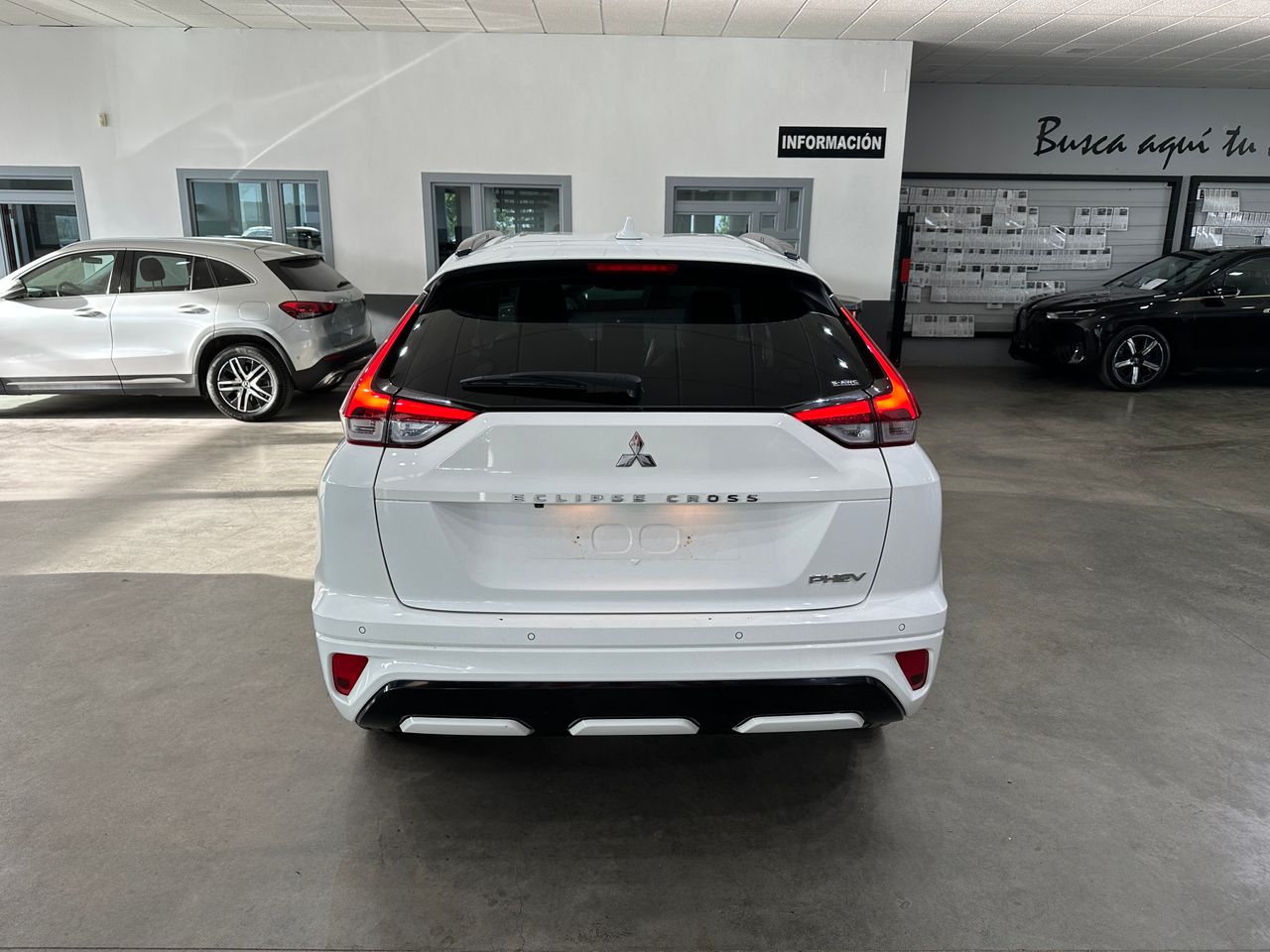 Mitsubishi Eclipse Cross 2.4PHEV 188CV KAITEKI 4WD - Foto 7