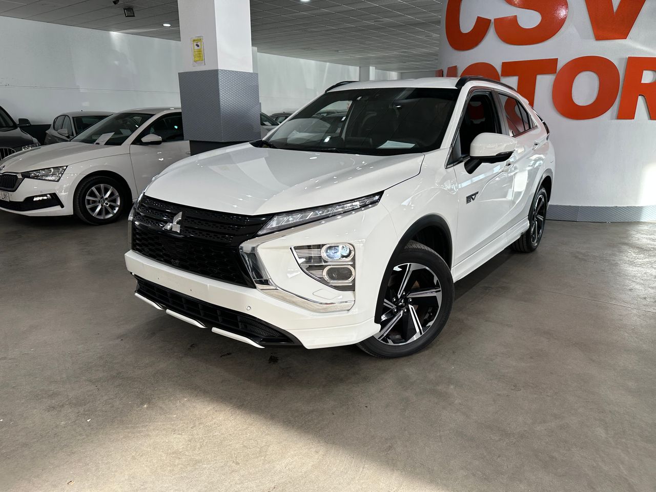 Mitsubishi Eclipse Cross 2.4PHEV 188CV KAITEKI 4WD - Foto 3