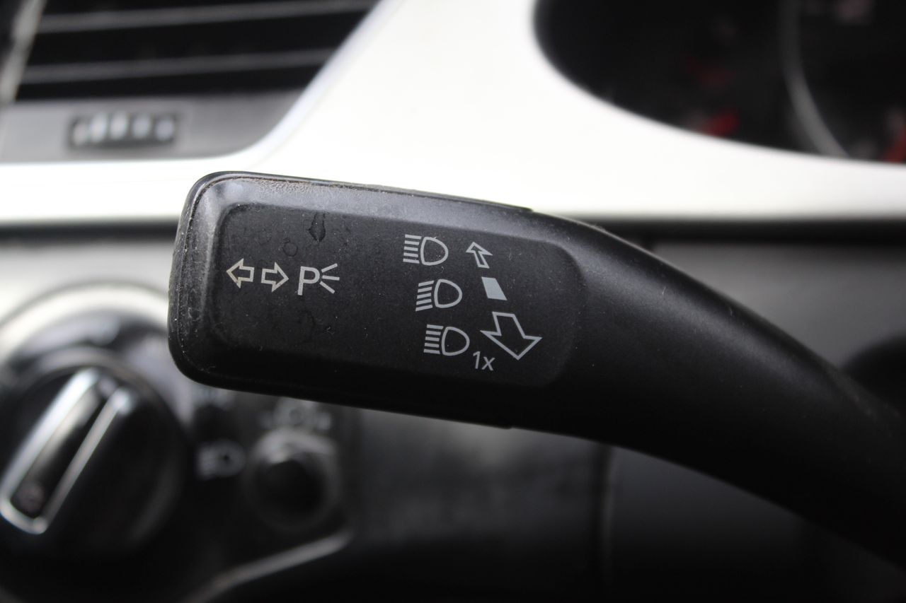 Audi A4 2,0 TDi DPF 136 cv - Foto 13