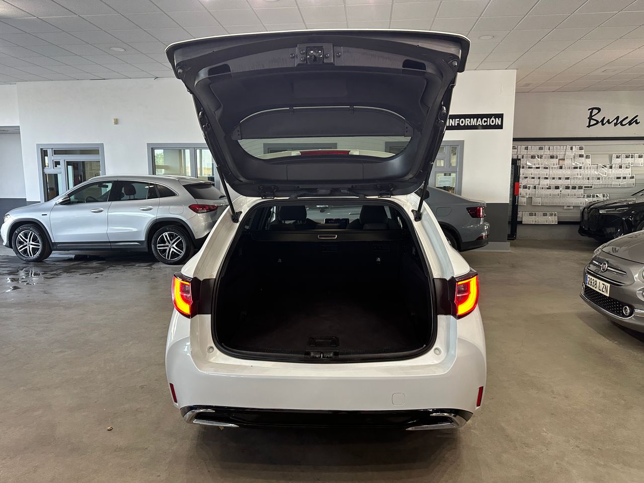 Suzuki Swace 1.8HEV 140CV GLE FAMILIAR - Foto 9