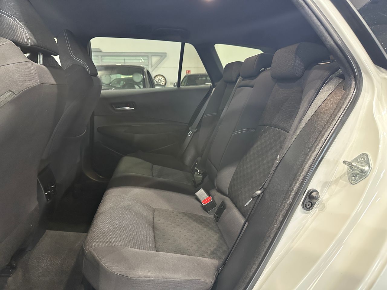 Suzuki Swace 1.8HEV 140CV GLE FAMILIAR - Foto 11