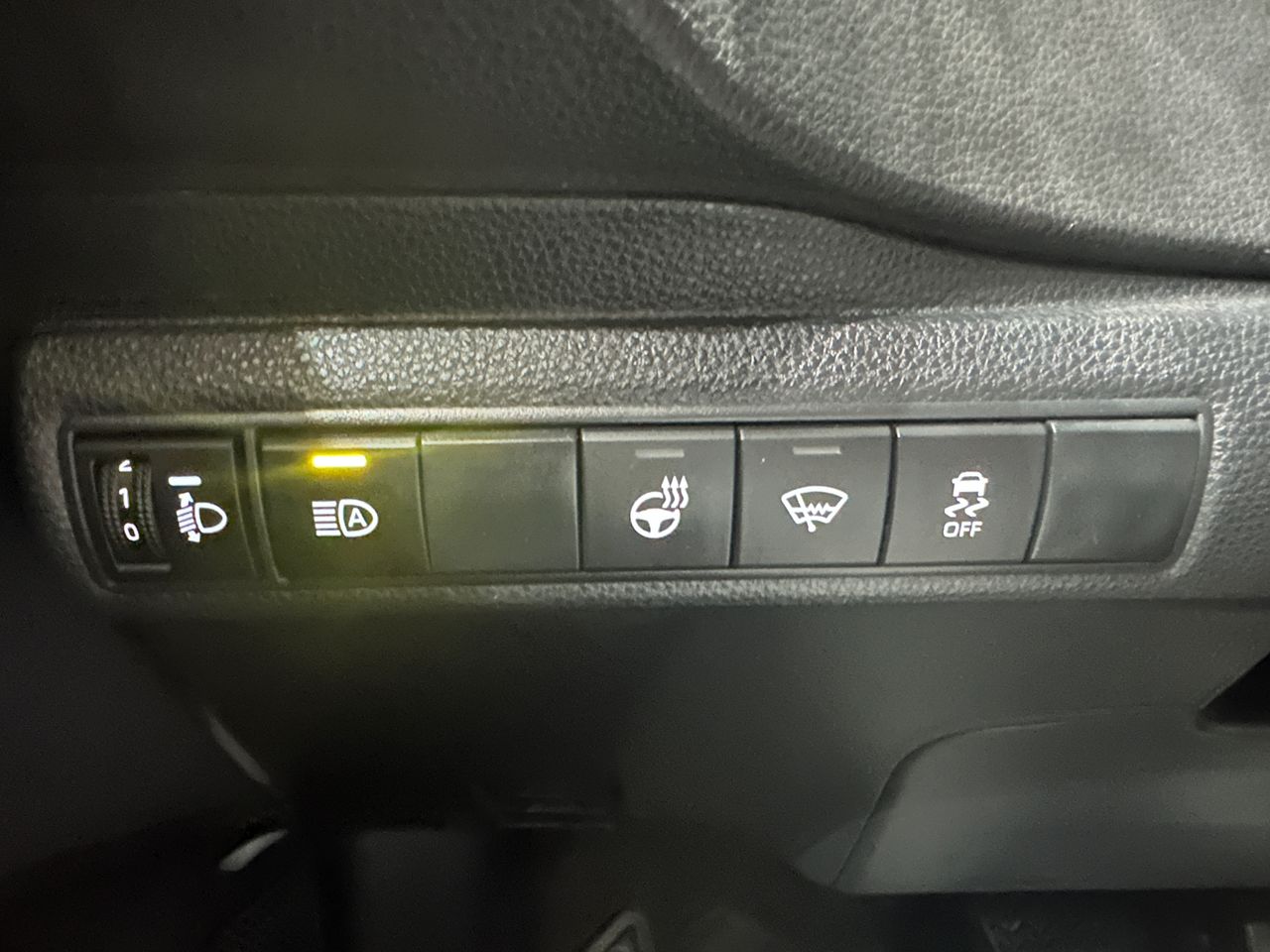 Suzuki Swace 1.8HEV 140CV GLE FAMILIAR - Foto 17