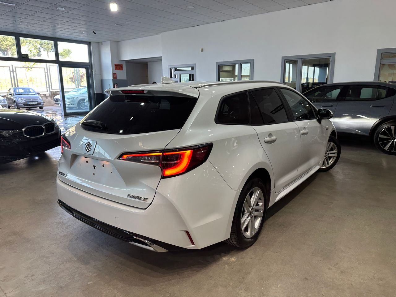 Suzuki Swace 1.8HEV 140CV GLE FAMILIAR - Foto 8