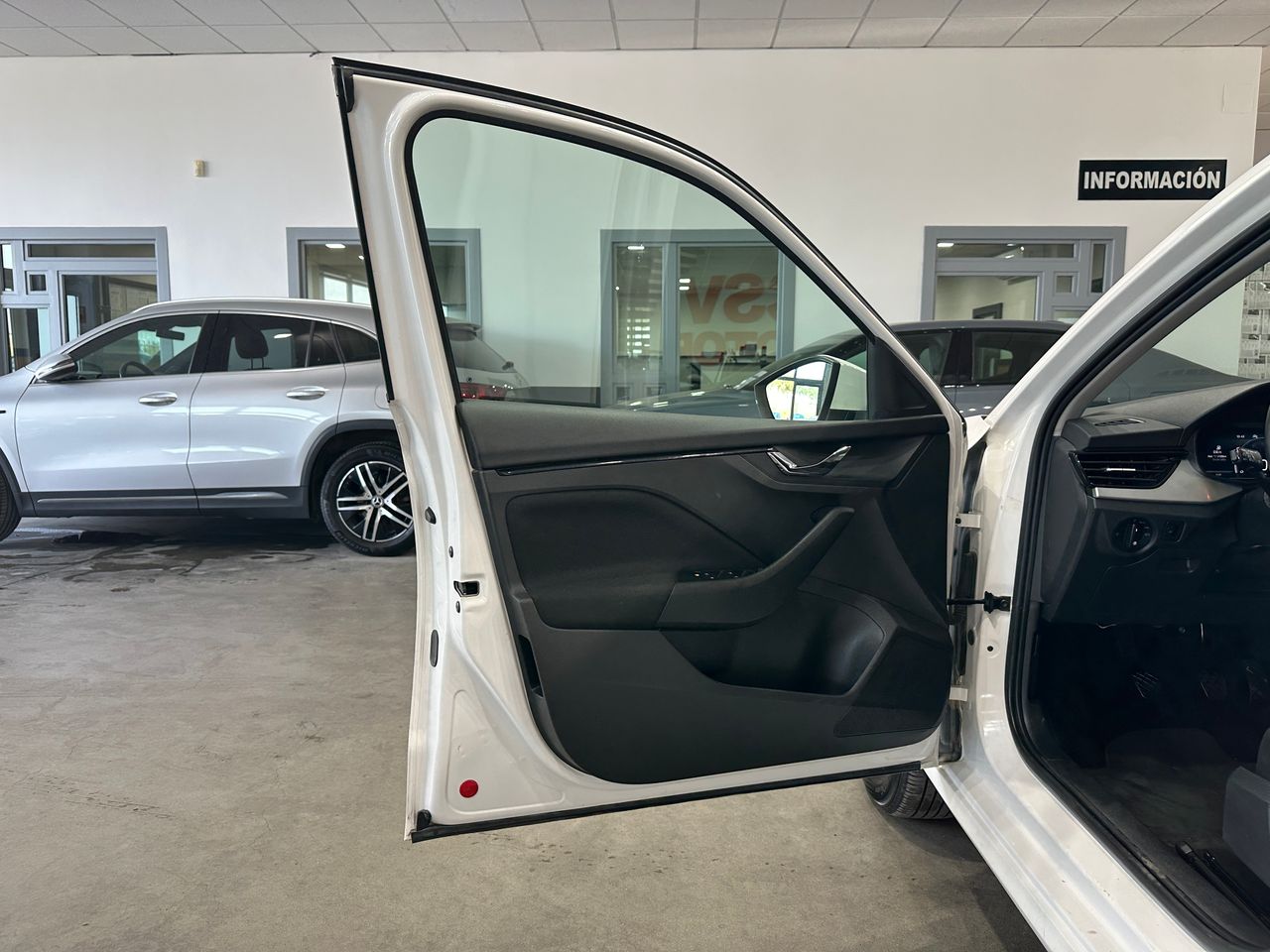 Skoda Kamiq 1.0TSI 110CV SELECTION - Foto 29