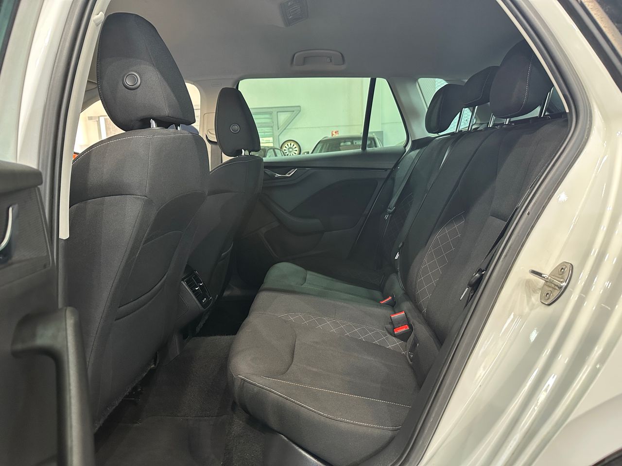 Skoda Kamiq 1.0TSI 110CV SELECTION - Foto 11