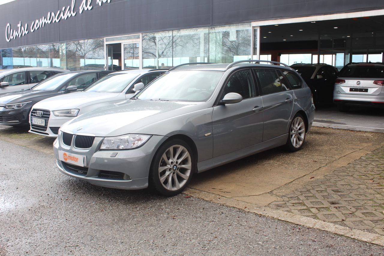 BMW Serie 3 320D TOURING AUTO 163CV - Foto 3