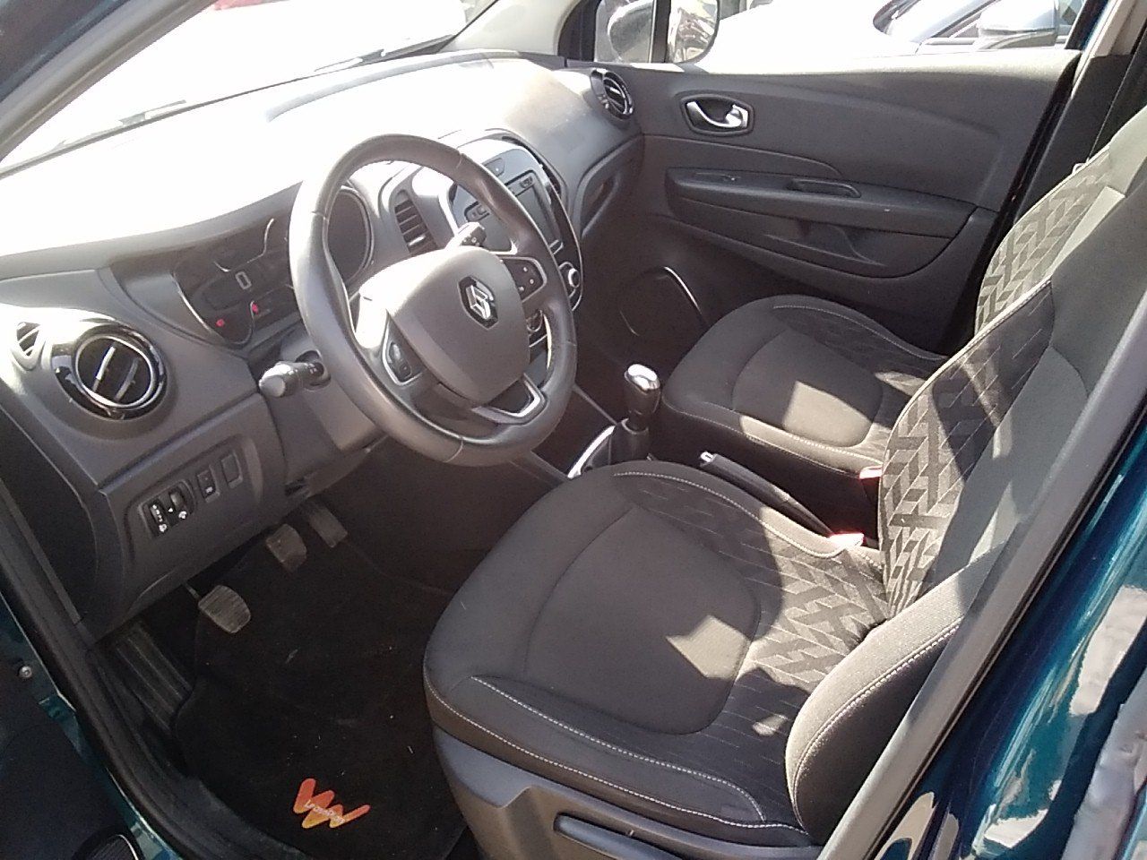 Renault Captur 0.9TCE 90CV LIMITED - Foto 5